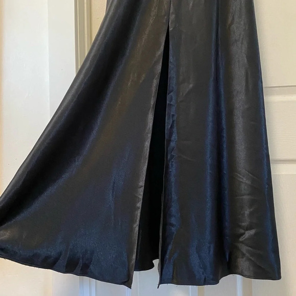 Jenny Yoo Black Satin Dina Dress - Picture 5 of 8